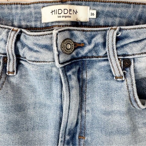 Women’s HIDDEN Light Blue Cropped Jeans - Picture 2 of 5